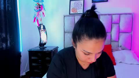     online show from May 6, 6:46 pm