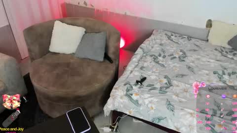 briana online show from November 20, 1:44 pm