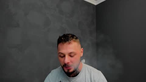 Brian online show from December 10, 6:54 am