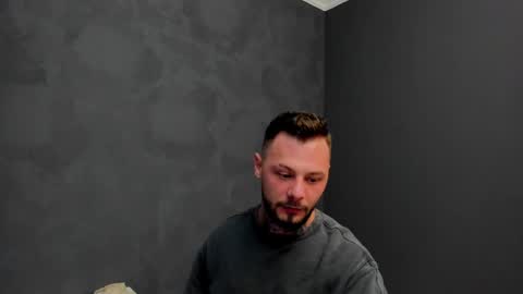 Brian online show from December 17, 6:02 am