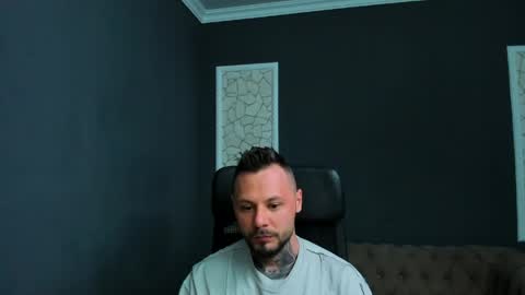 Brian online show from April 25, 4:26 am