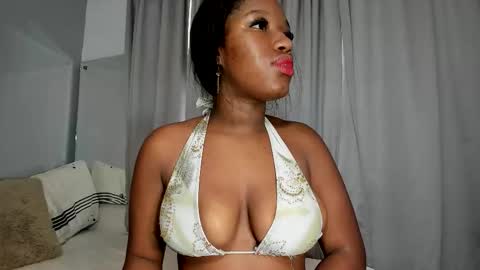 Snapshot of brianna_w10 chatting on October 29, 12:29 pm Brianna online show from October 29, 12:29 pm