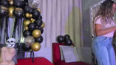 Snapshot of briannachelsea chatting on October 20, 12:05 pm Brianna Chelsea online show from October 20, 12:05 pm