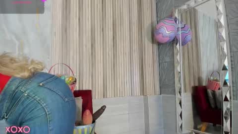 Snapshot of briannachelsea chatting on April 6, 11:44 am Brianna Chelsea online show from April 6, 11:44 am