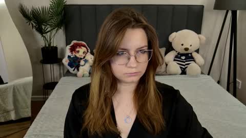 Snapshot of briarwynn chatting on October 19, 6:19 pm briarwynn online show from October 19, 6:19 pm