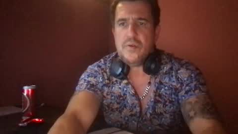 Snapshot of bricamaior16 chatting on October 2, 5:03 am bricamaior16 online show from October 2, 5:03 am
