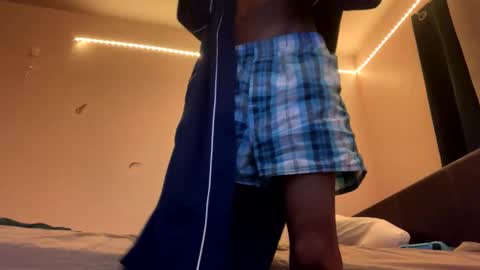 brick280446 online show from March 6, 5:04 am