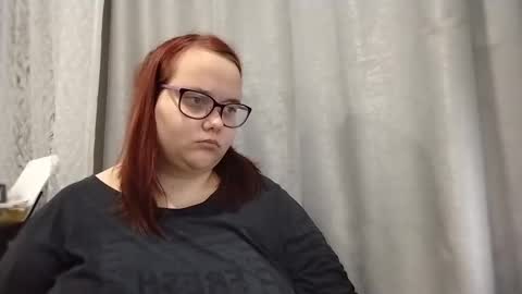 Snapshot of bridget_julianne chatting on December 21, 3:31 pm Bridget Julianne online show from December 21, 3:31 pm