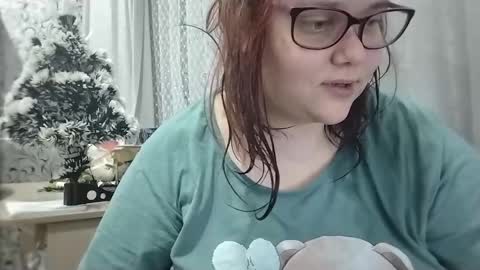Snapshot of bridget_julianne chatting on December 22, 6:59 pm Bridget Julianne online show from December 22, 6:59 pm