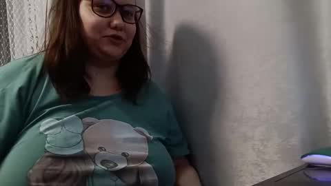 Snapshot of bridget_julianne chatting on February 25, 8:09 pm Bridget Julianne online show from February 25, 8:09 pm