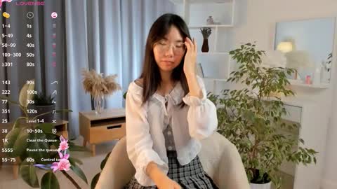 Hanna online show from October 4, 3:21 pm