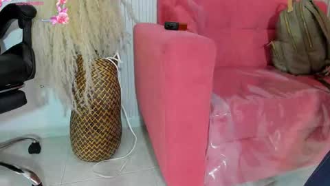    online show from October 12, 12:04 pm