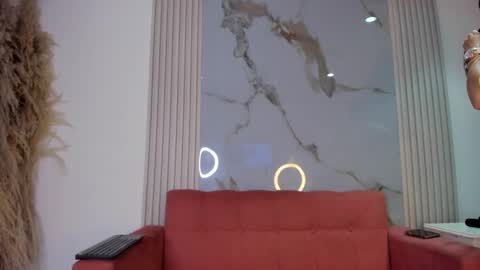    online show from March 28, 12:27 pm