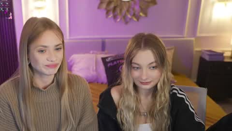 Snapshot of bright_diamonds_054 chatting on September 29, 6:40 am Diamonds Girls online show from September 29, 6:40 am