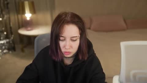 Snapshot of bright_diamonds_054 chatting on October 6, 6:00 am Diamonds Girls online show from October 6, 6:00 am