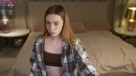 Snapshot of bright_diamonds_054 chatting on October 6, 6:27 pm Diamonds Girls online show from October 6, 6:27 pm