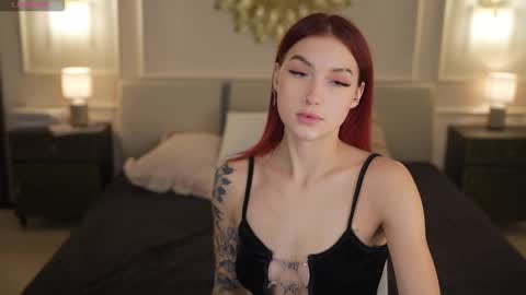 Snapshot of bright_diamonds_054 chatting on October 21, 11:49 pm Diamonds Girls online show from October 21, 11:49 pm