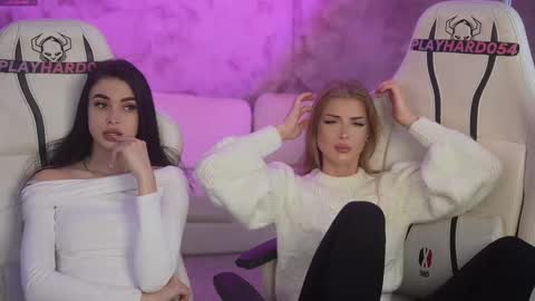 Diamonds Girls online show from February 17, 8:33 am