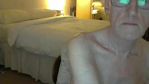 Snapshot of brightonbeach75499 chatting on March 4, 10:38 pm brightonbeach75499 online show from March 4, 10:38 pm