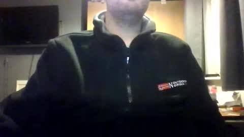 Snapshot of brighxn52 chatting on December 2, 4:35 pm DevonLad online show from December 2, 4:35 pm