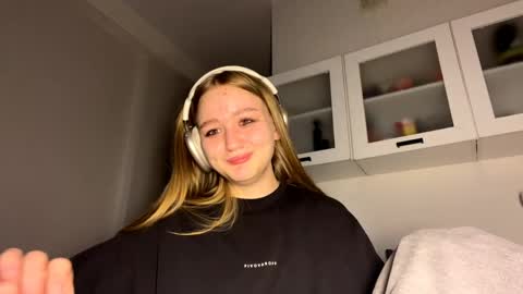 Anne online show from May 1, 1:37 pm