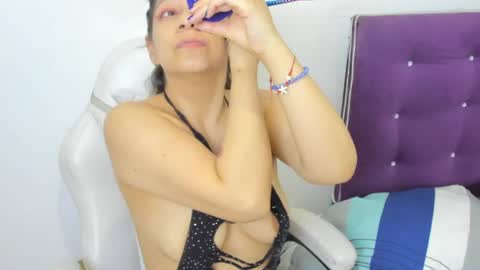 brillit_squirt online show from July 5, 3:13 am