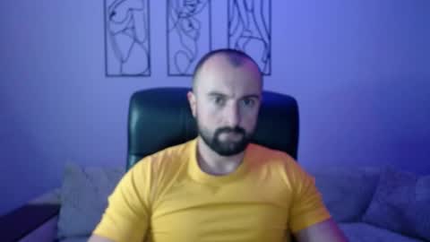 brindlefly69 online show from October 1, 10:43 am