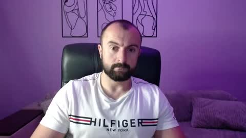 brindlefly69 online show from October 13, 10:48 am