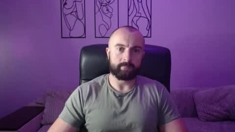 brindlefly69 online show from October 23, 10:58 am