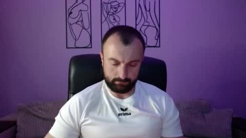 brindlefly69 online show from May 12, 10:23 am