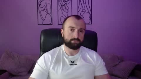 brindlefly69 online show from May 13, 10:23 am