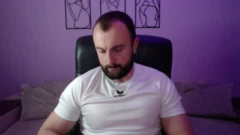 brindlefly69 online show from May 15, 10:33 am