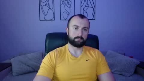 brindlefly69 online show from May 16, 10:36 am
