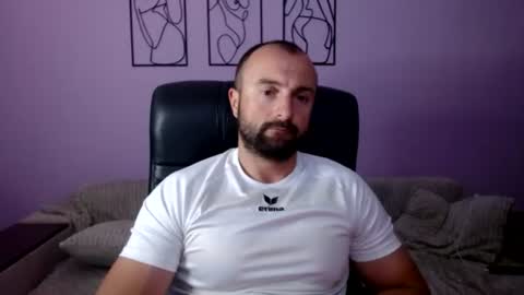 brindlefly69 online show from July 1, 10:50 am