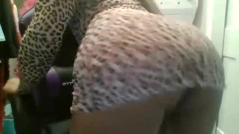 Snapshot of briny2021 chatting on January 4, 2:56 pm Briny online show from January 4, 2:56 pm