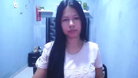 britanyx1 online show from May 22, 1:17 pm