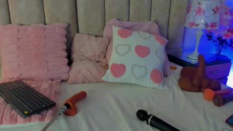 Snapshot of brithanyparker_ chatting on March 27, 6:41 am brithanyparker_ online show from March 27, 6:41 am