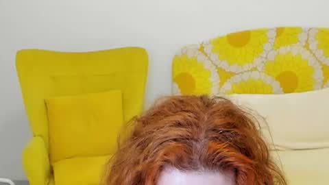 Snapshot of britishmilfpenelope chatting on February 22, 3:51 am Penelope online show from February 22, 3:51 am