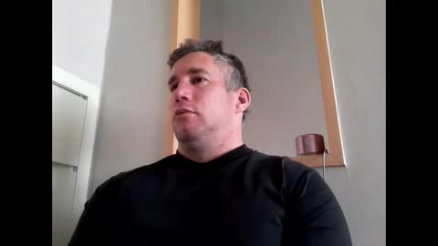 Snapshot of britishricky chatting on November 28, 5:32 am BritishRicky online show from November 28, 5:32 am