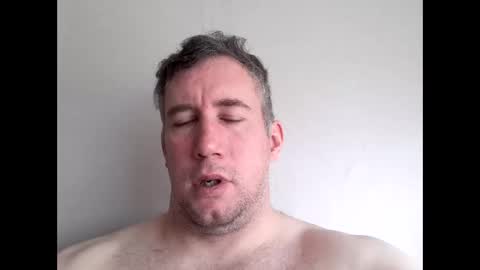 Snapshot of britishricky chatting on January 10, 2:24 am BritishRicky online show from January 10, 2:24 am