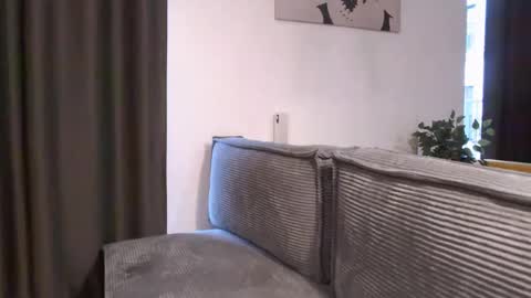 Snapshot of britishtease69 chatting on December 10, 9:55 am britishtease69 online show from December 10, 9:55 am