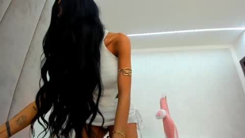 britney_charm online show from May 16, 6:32 am