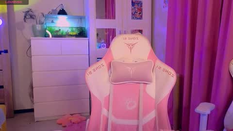 Britney online show from November 28, 9:28 pm