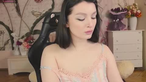 Snapshot of britneybarker chatting on February 21, 11:17 pm britneybarker online show from February 21, 11:17 pm