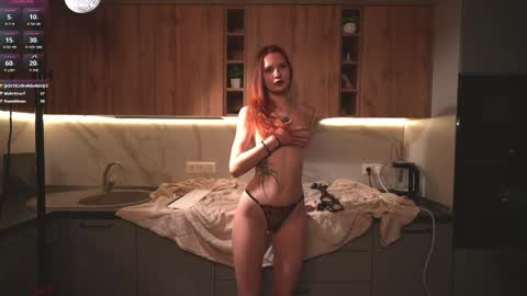 Snapshot of britneyswiss chatting on March 30, 12:55 am my name is Britney Im 18 years old I love to draw and want to learn to dance online show from March 30, 12:55 am