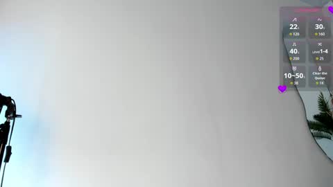Snapshot of brittany_cute18 chatting on April 9, 11:26 am online show from April 9, 11:26 am