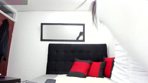 Snapshot of brittany_williams_ chatting on January 17, 12:10 pm   online show from January 17, 12:10 pm