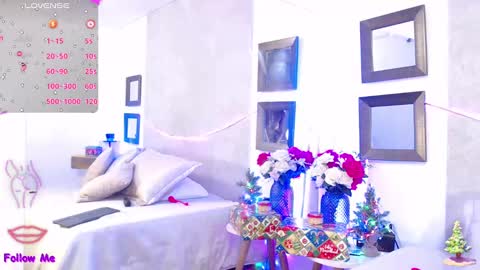 brittany 25 years old  happy as a worm  online show from December 29, 12:45 pm