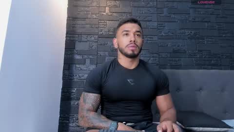 brock_hurn online show from November 17, 8:58 pm