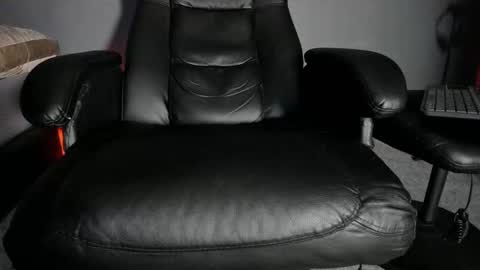 Snapshot of brockhurn_ chatting on March 6, 1:46 am brockhurn_ online show from March 6, 1:46 am